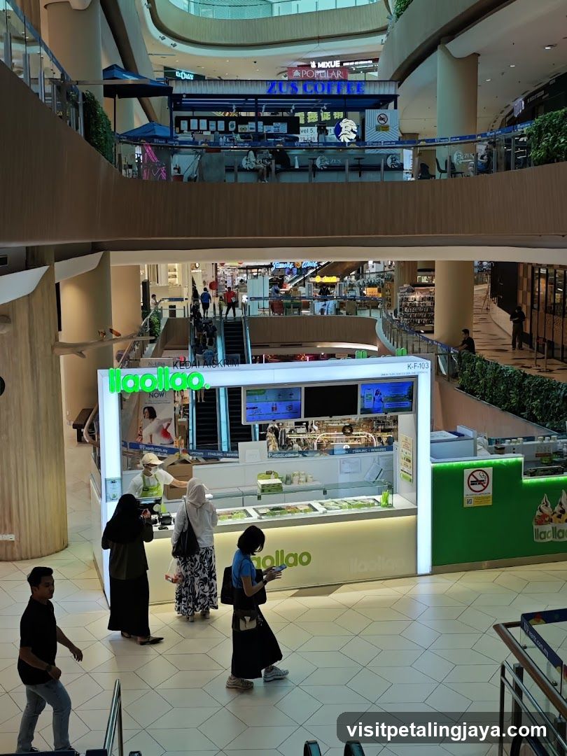 mall food court interior