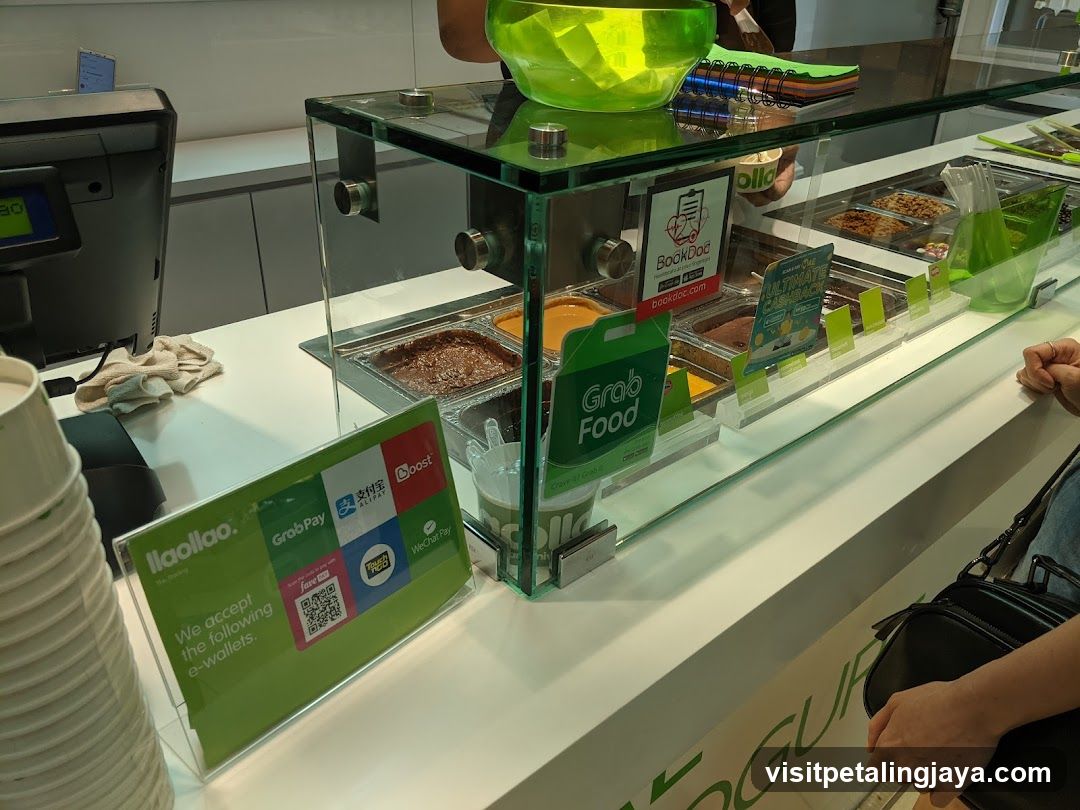 Food Counter Display