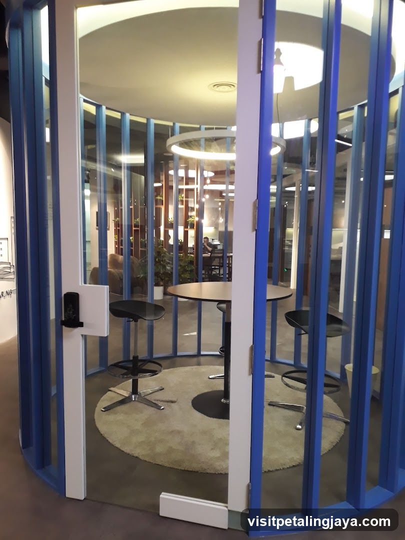 Modern Glass Enclosure Interior