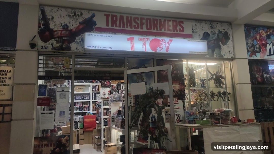 1Toy@Amcorp Mall