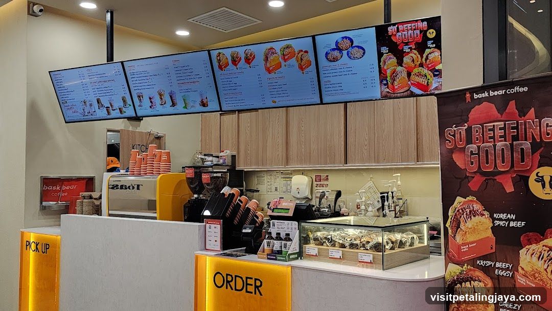 Baskin Robbins Counter Interior