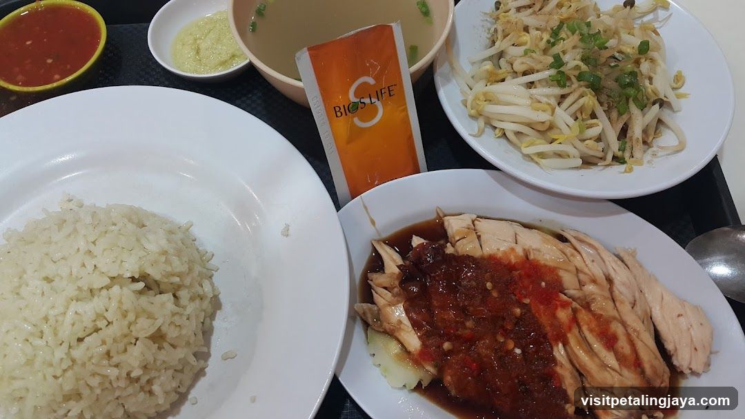 Hainanese Chicken Rice Meal