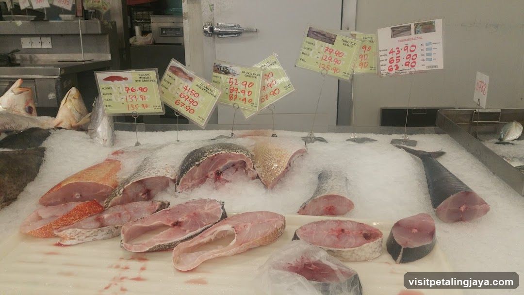 Fresh Fish Display