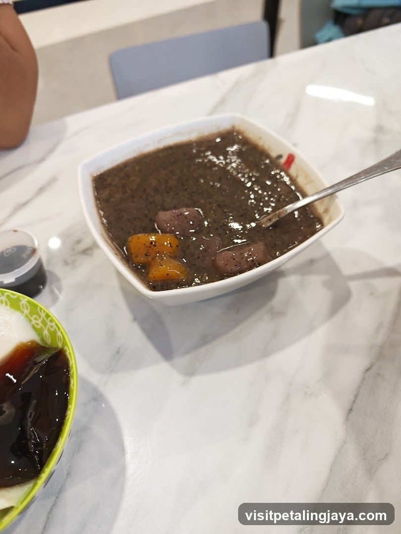 Dessert Bowl with Toppings