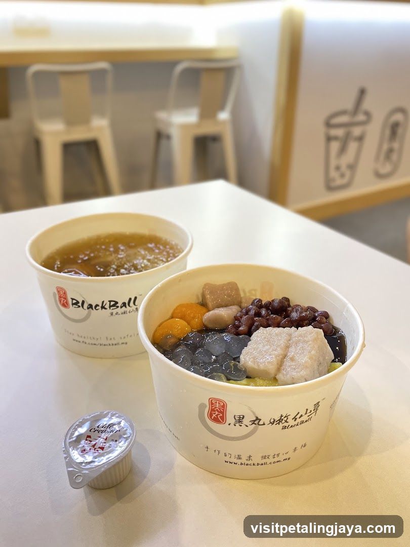 BlackBall Dessert Shop Interior