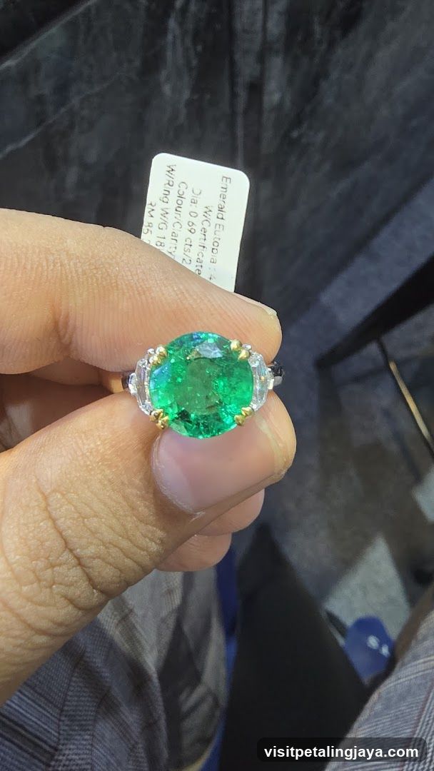 Emerald Ring with Tag