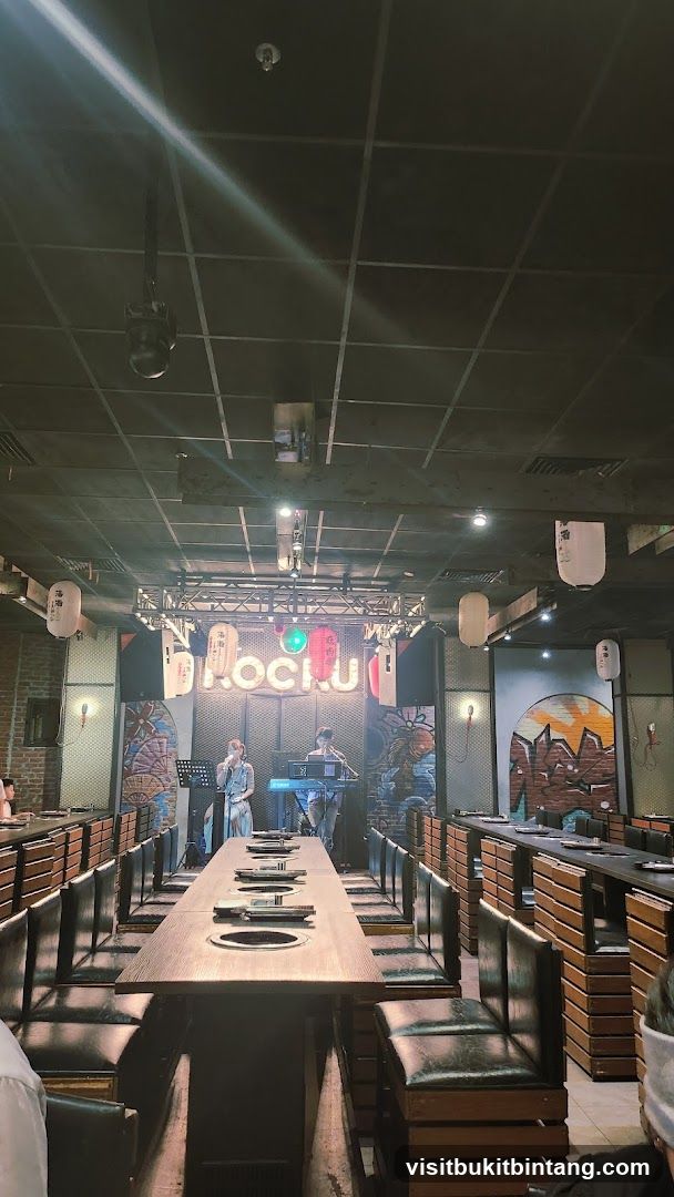 Restaurant with Live Music