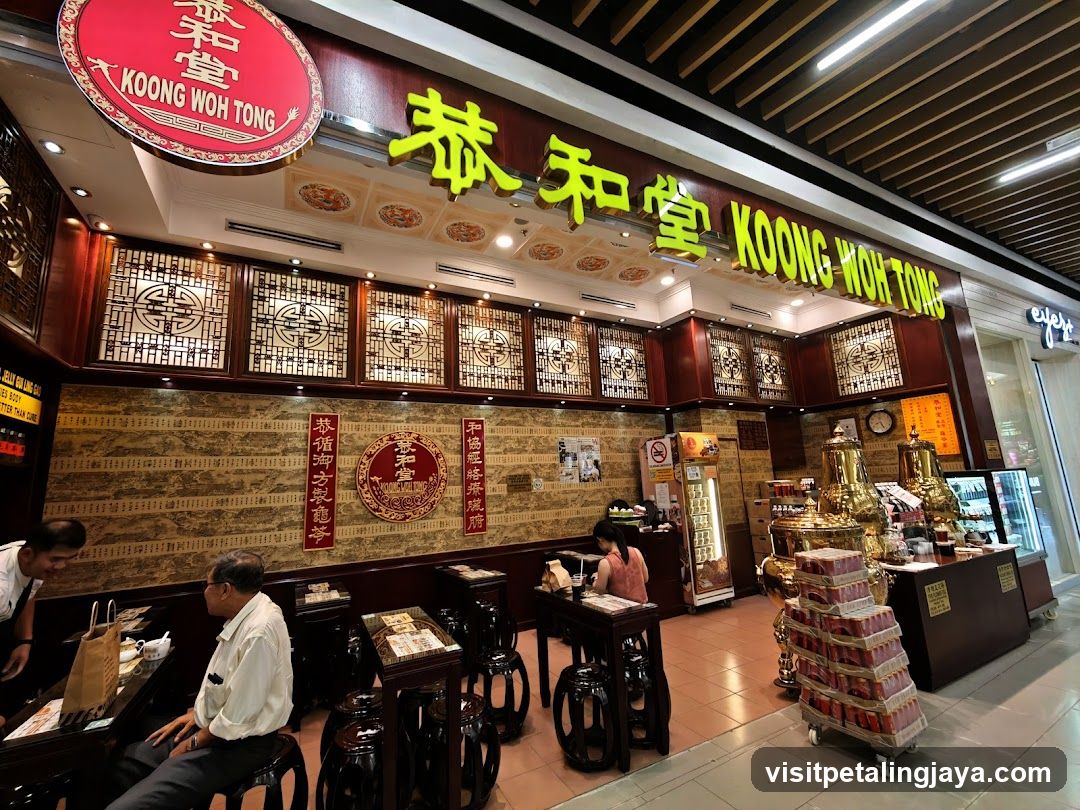 Interior of Koong Woh Tong Restaurant
