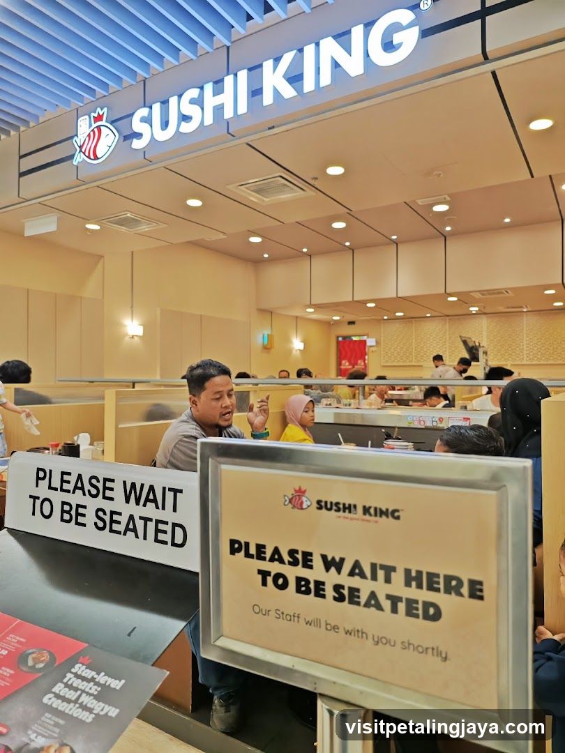 Sushi King Interior View