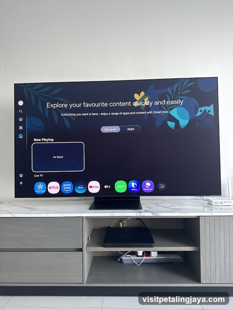 Smart TV Interface Display