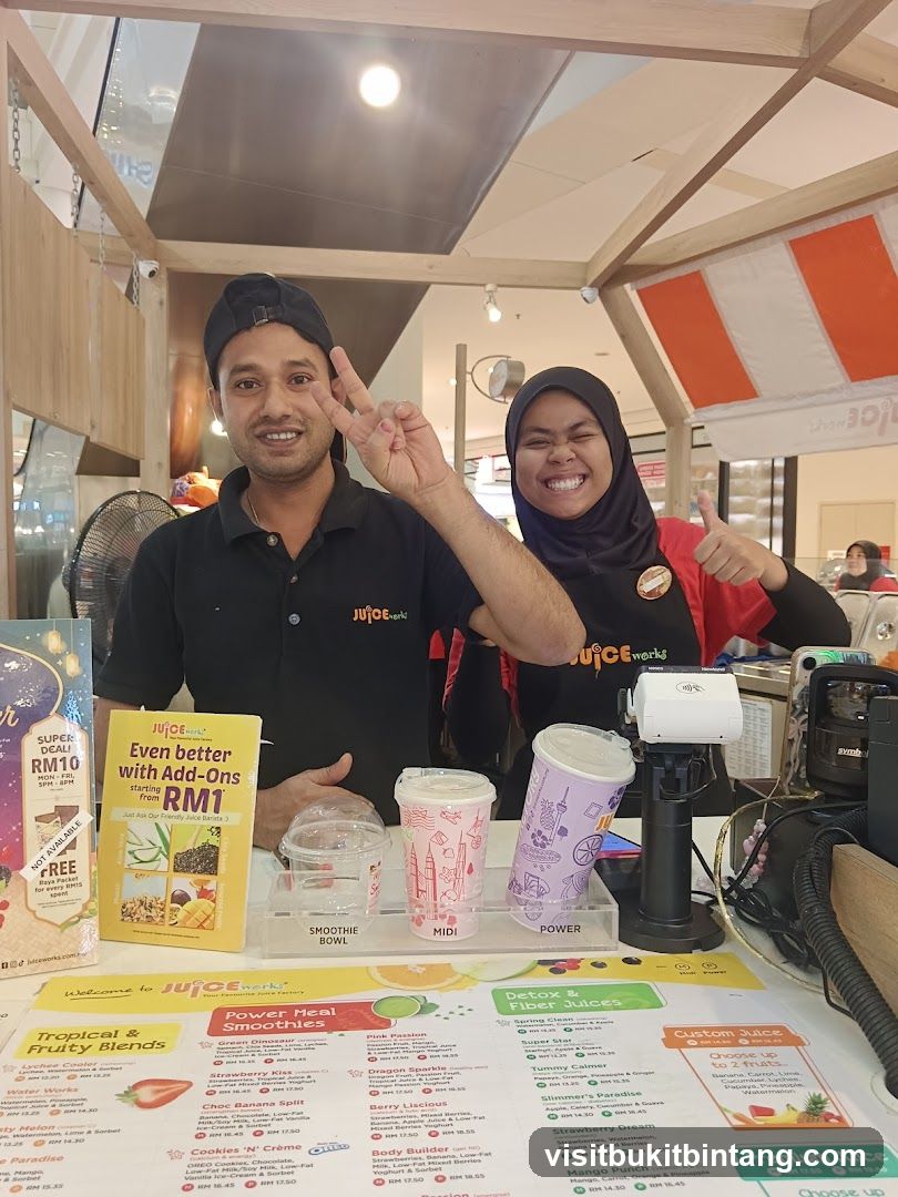 Juice Bar Staff
