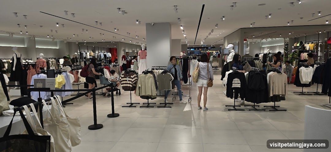 Fashion Store Interior