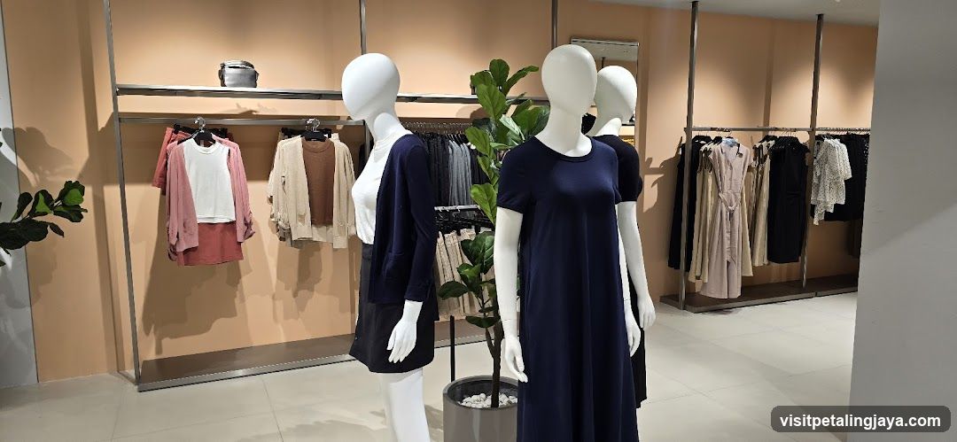 Fashion Store Interior Display