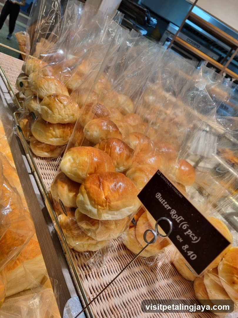 Butter Rolls Display