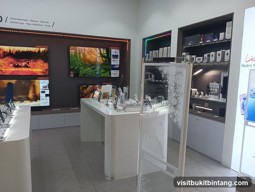 Electronics Store Display