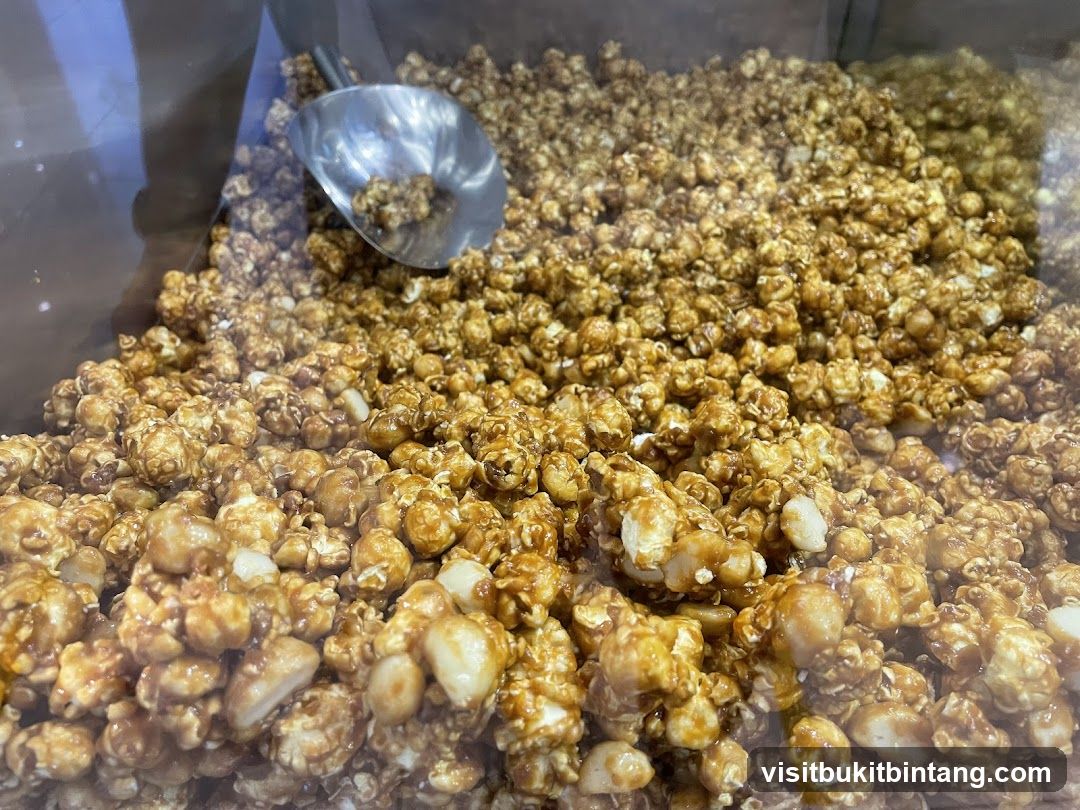 Caramel Popcorn with Nuts