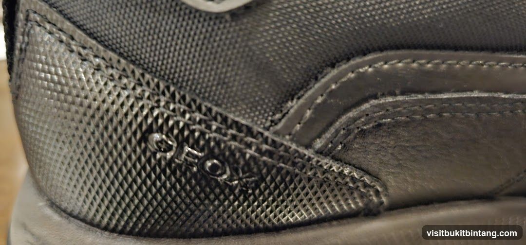 Geox Logo on Shoe