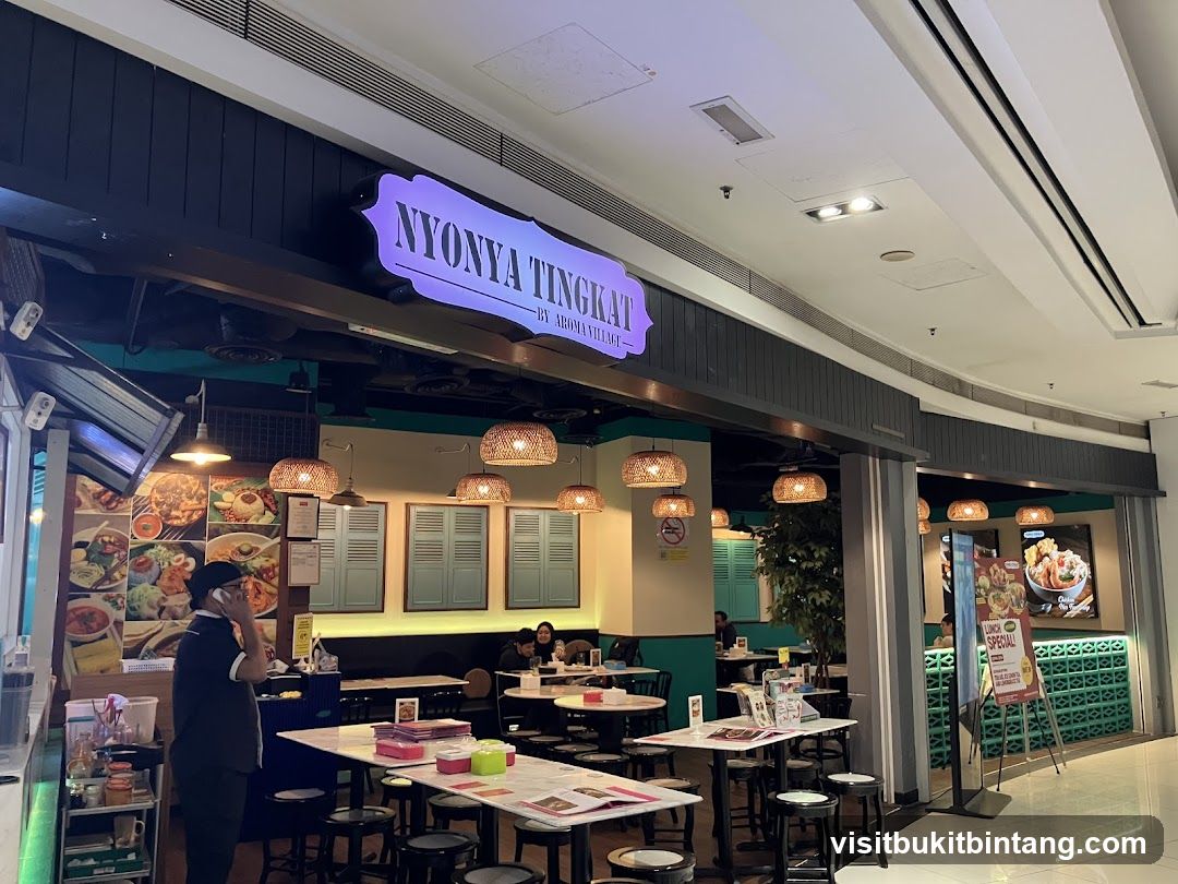 Nyonya Tingkat NU Sentral