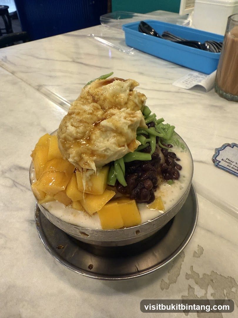 Dessert with Mango and Red Beans