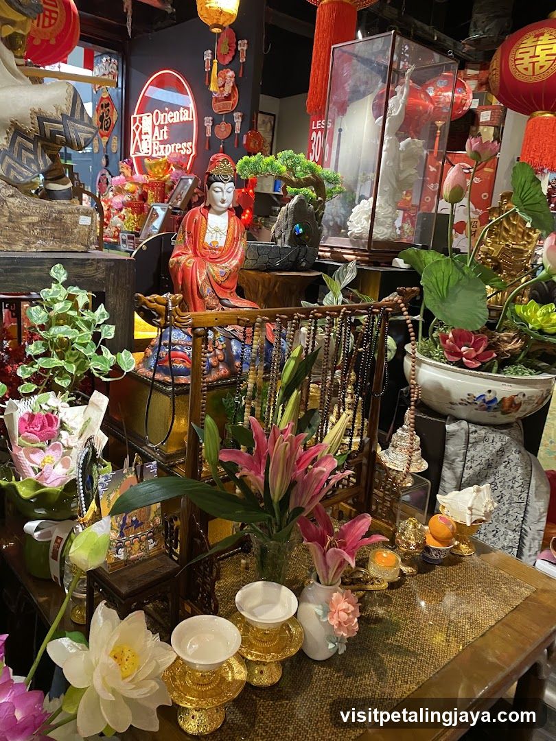 Oriental Art Express Interior Display