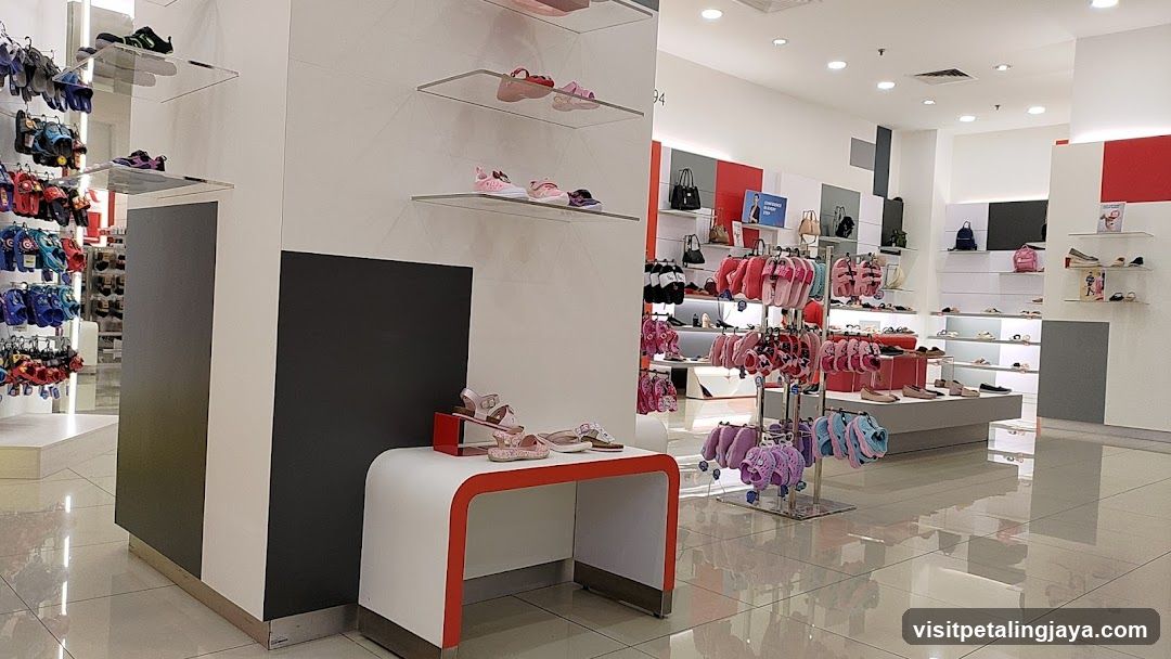 Shoe Store Interior Display
