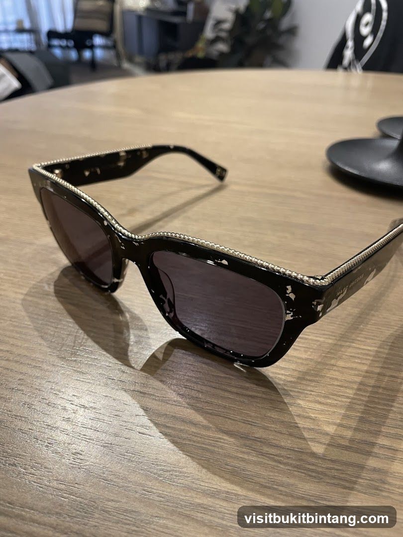 Marc Jacobs Sunglasses