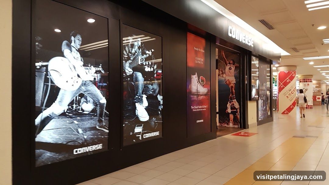 Converse @ One Utama Shopping Center