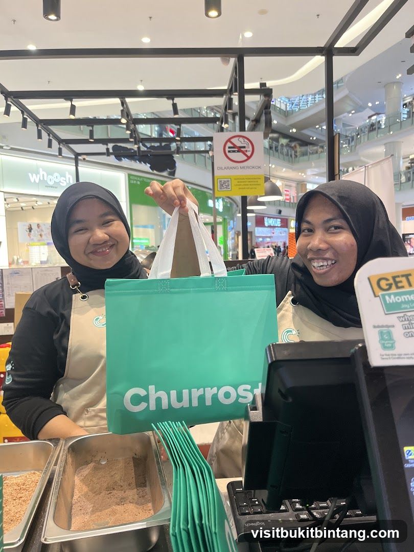 Churros Store Staff