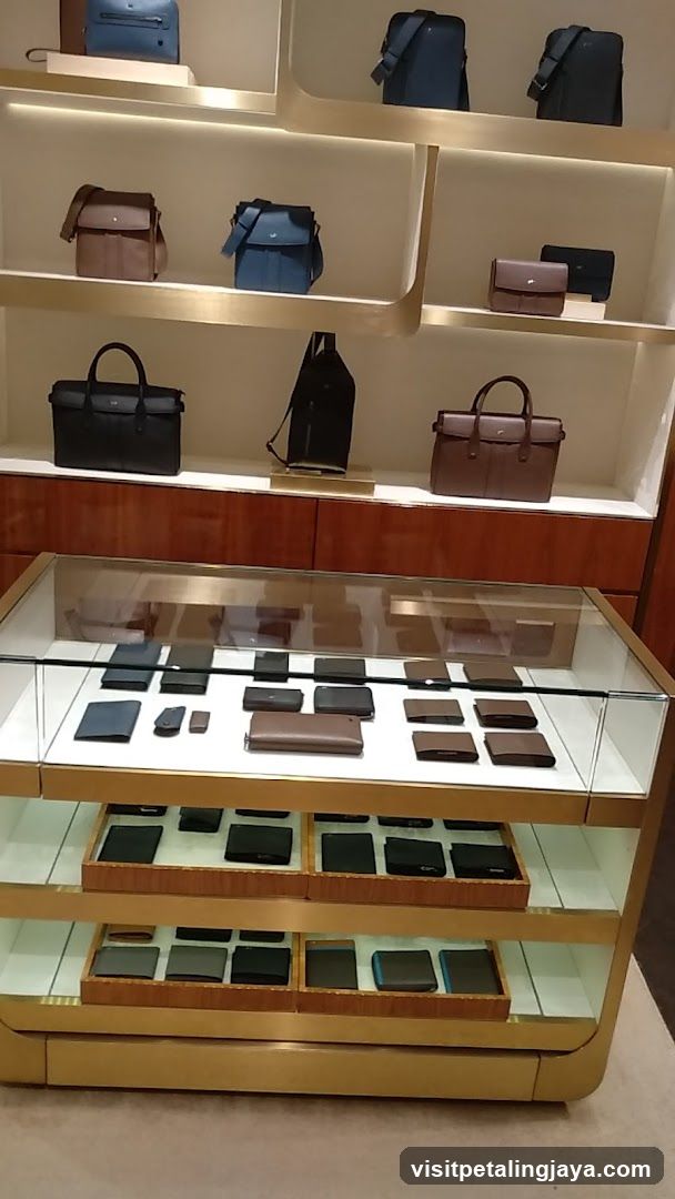 Luxury Bag Display