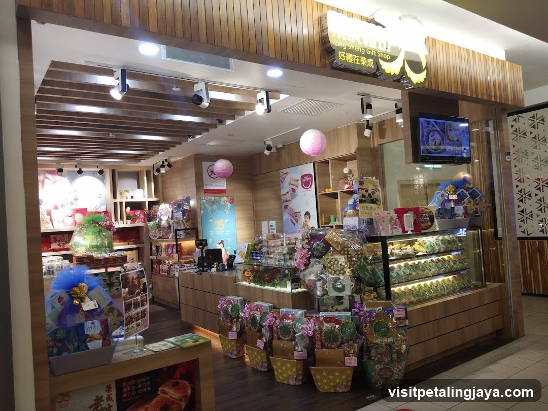Gift Shop Interior Display