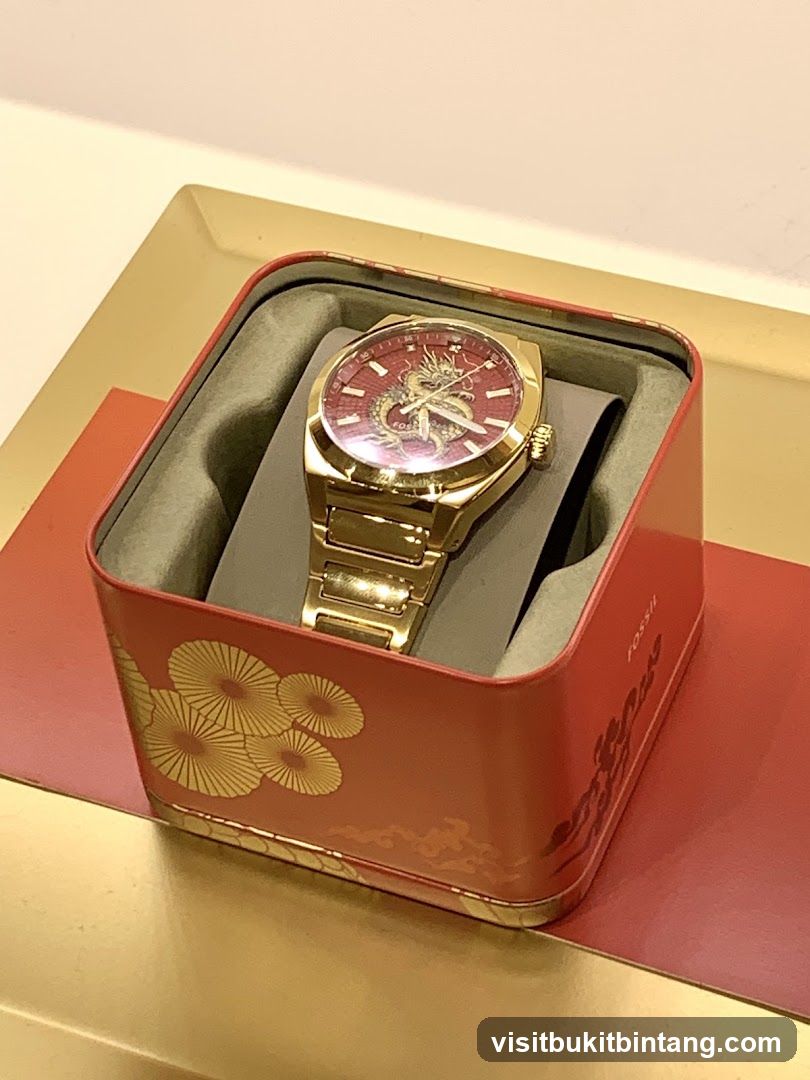 Fossil Watch in Decorative Tin