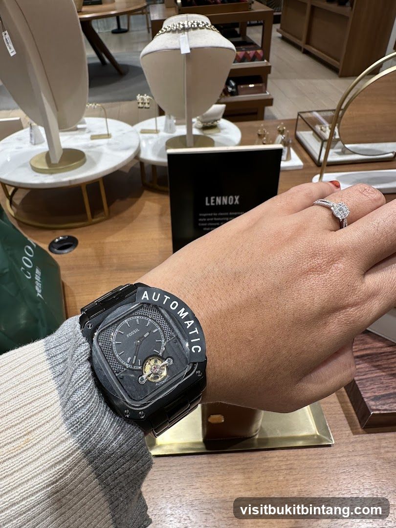Fossil Automatic Watch Display