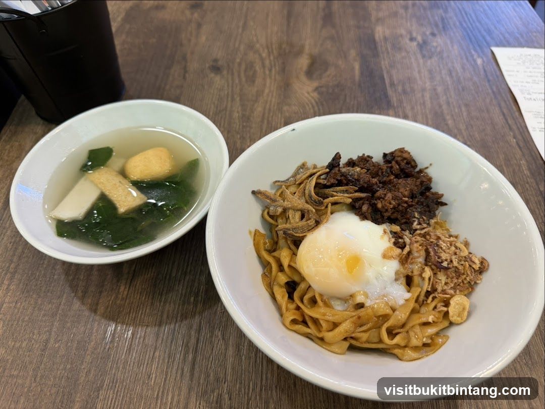 Noodles with Egg and Soup