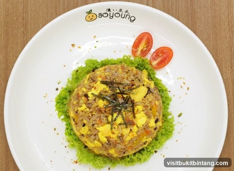 Fried Rice with Egg and Seaweed