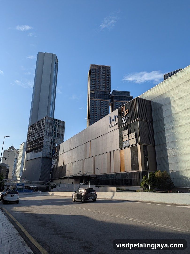 Shopping Center Exterior