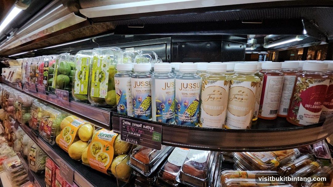 Refrigerated Display of Juices and Fruits