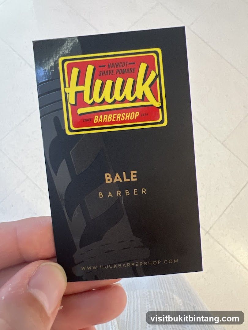 Huuk Barbershop Business Card