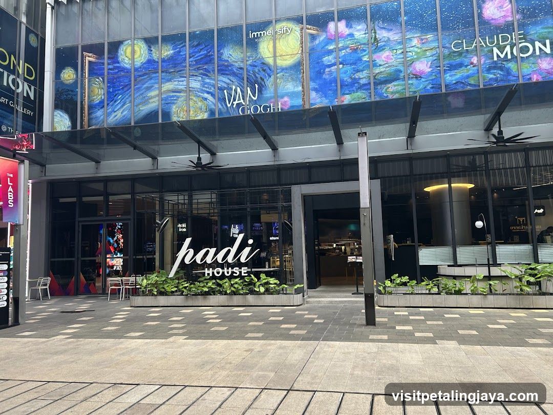 Hadi House Exterior
