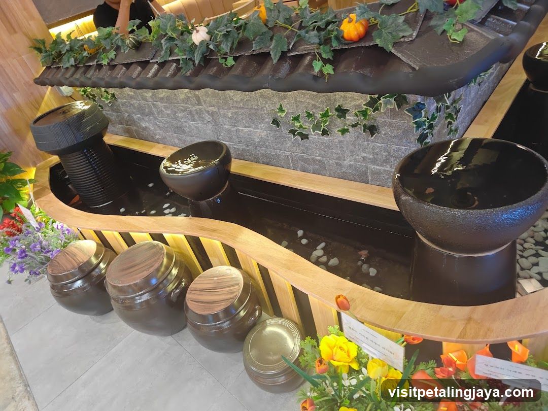 Decorative Water Feature Display