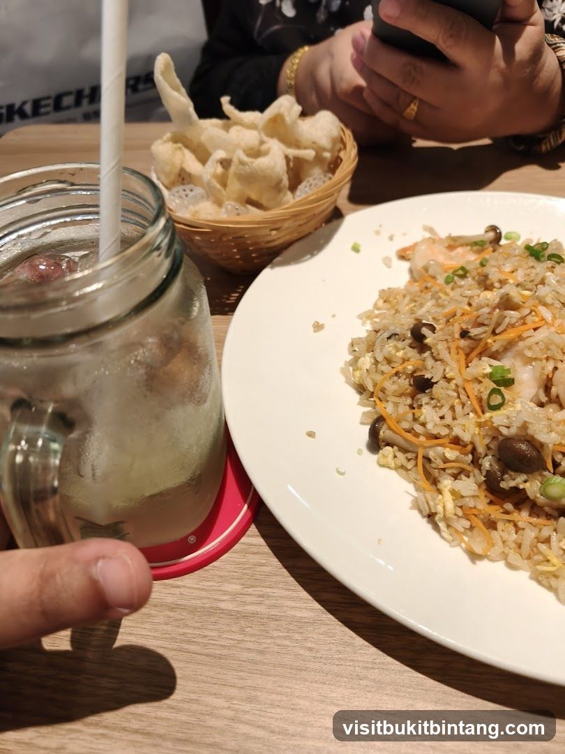 Fried Rice with Shrimp and Mushrooms