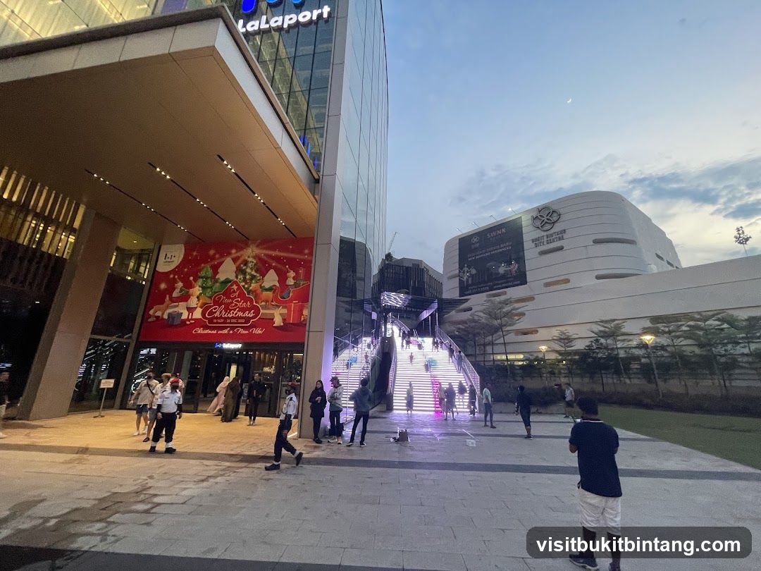 LaLaport Shopping Center Entrance