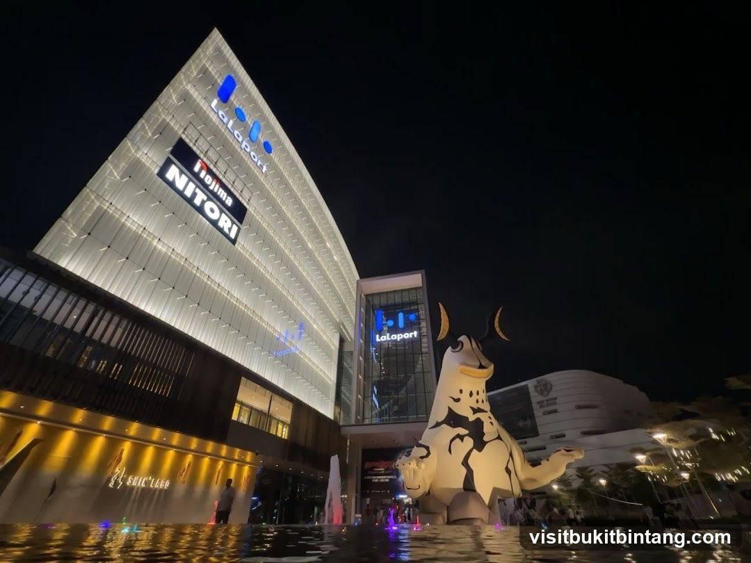 LaLaport Shopping Mall at Night