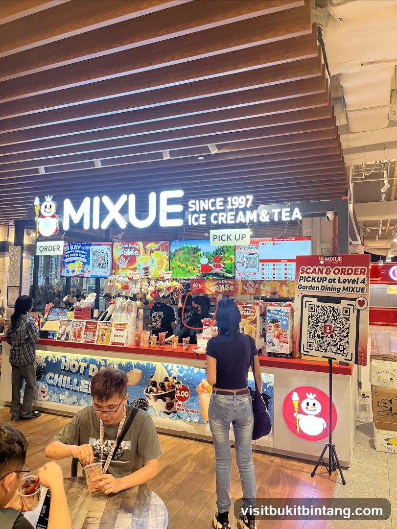 Mixue Ice Cream & Tea Counter