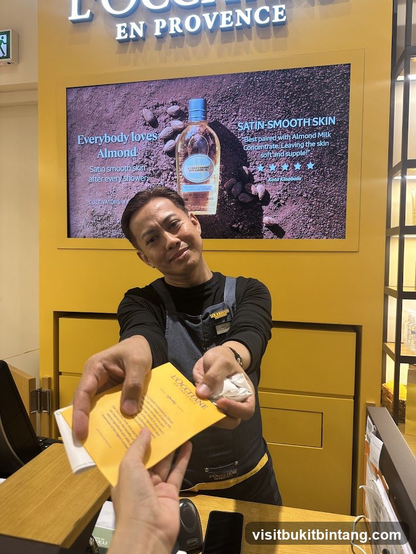 L'Occitane Store Employee