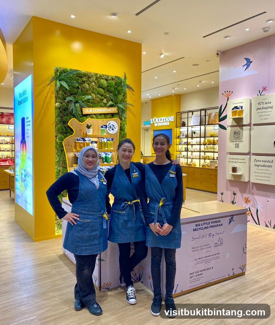 L'Occitane Store Staff