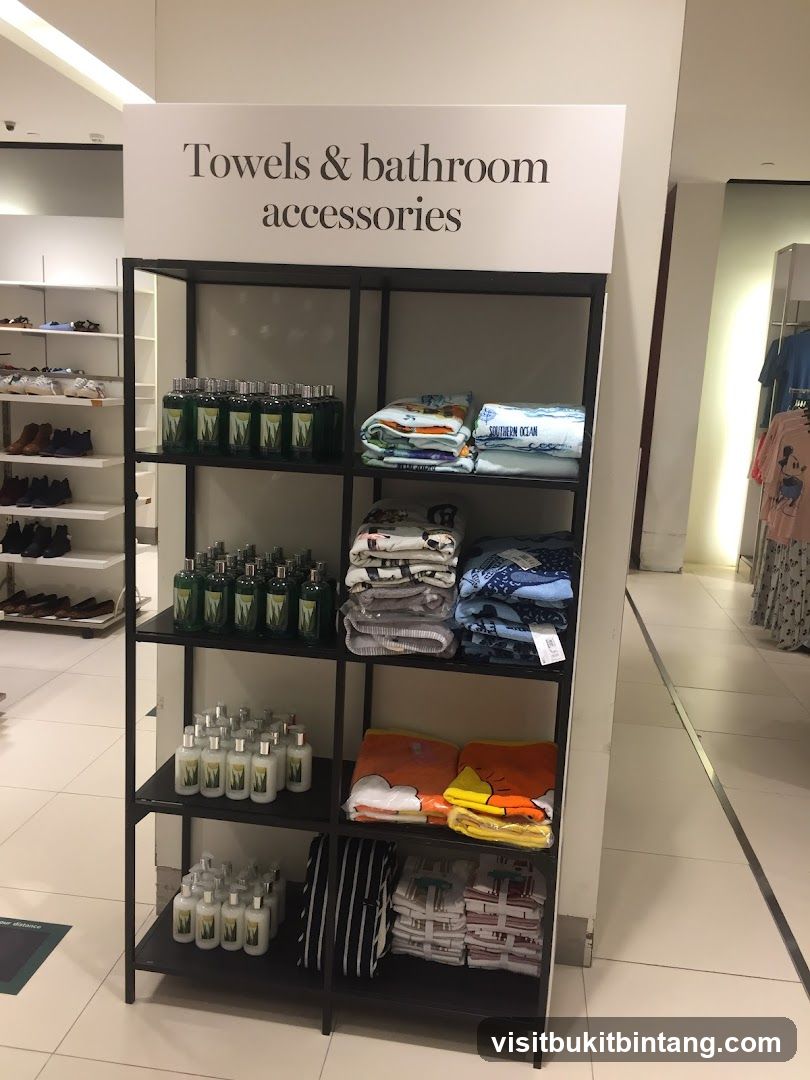 Towels & bathroom accessories display