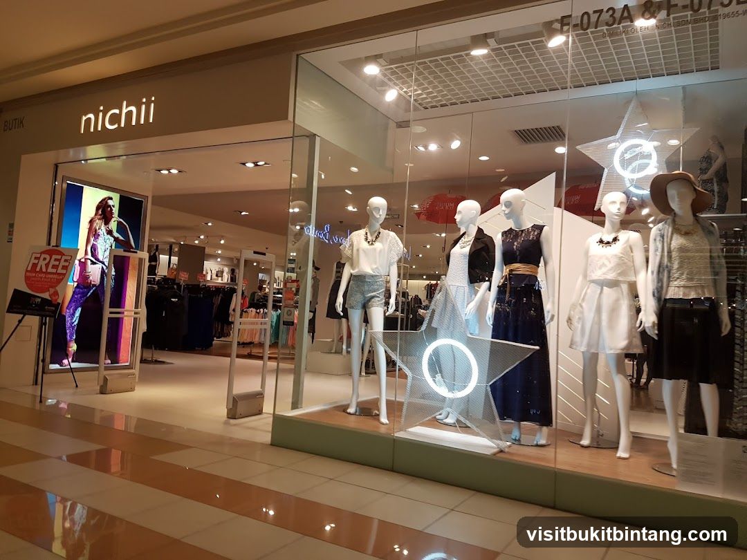 nichii @ Mid Valley Megamall