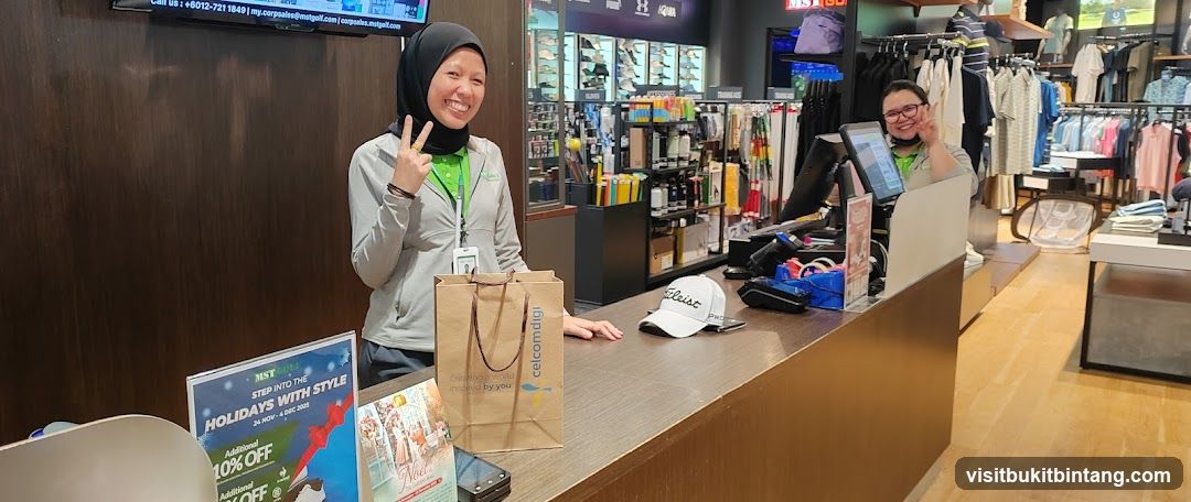 Golf Store Staff