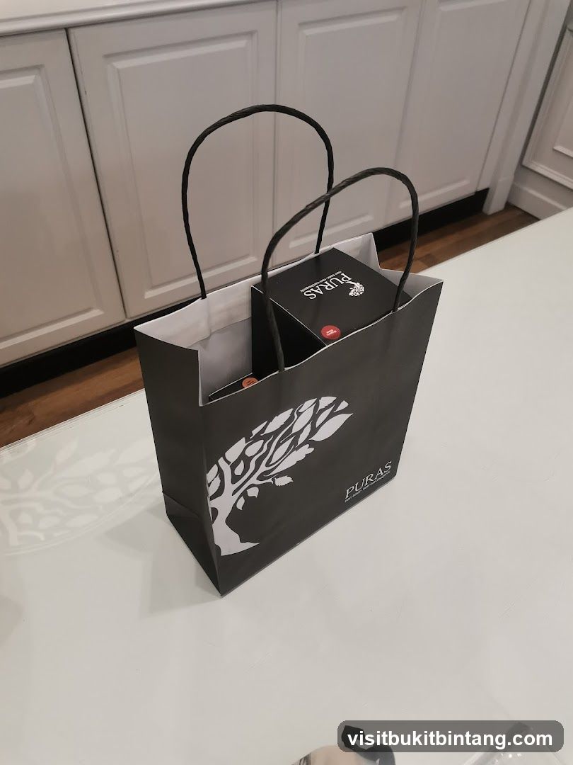 Shopping Bag with Boxes
