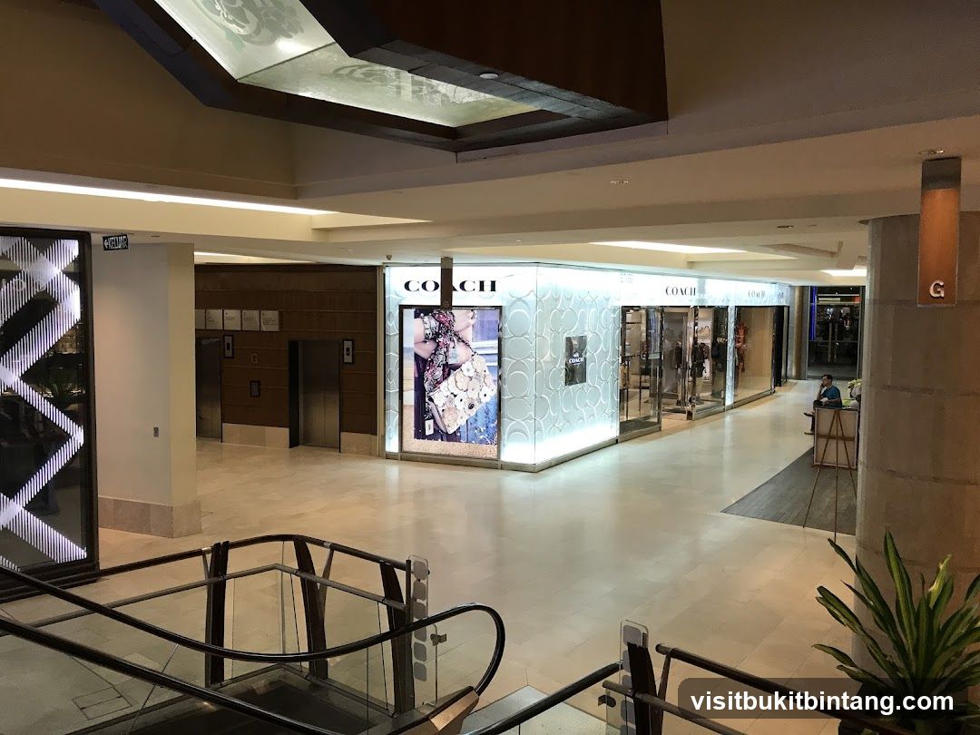 Coach The Gardens Mall